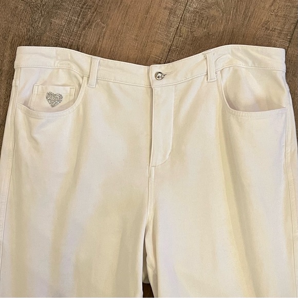 Dream Jeannes by Quacker Factory Five Pocket Wide Leg White Jeans Sz 16 Regular - Picture 2 of 7